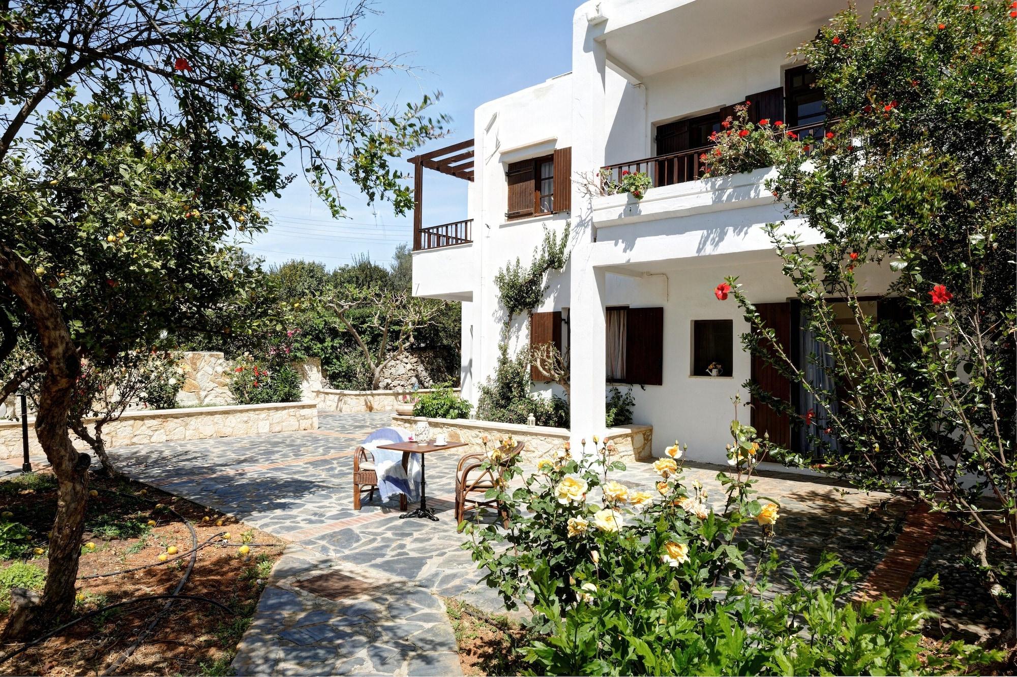 Alianthos Suites Tersanas Exterior photo